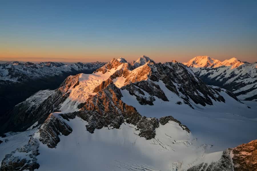 Canterbury: Mount Aorak/Cook Sightseeing Helicopter Flight - Check-in at Mount Cook Airport