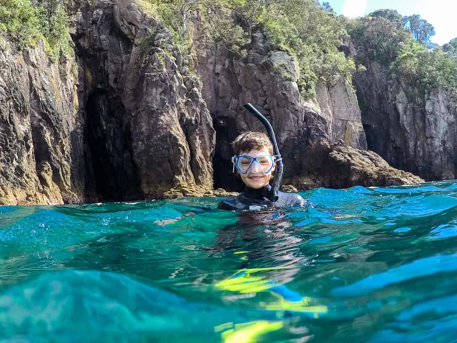 Cathedral Cove Marine Reserve: Snorkeling Boat Trip - Leaving Hahei for Cathedral Cove