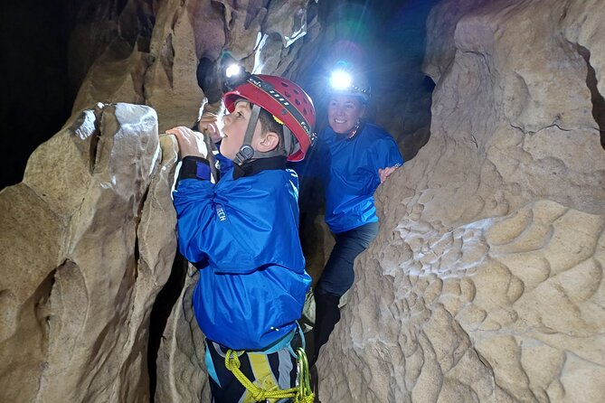 Cave Stream Caving Adventure with Optional Castle Hill Tour - Choosing the Right Tour Format