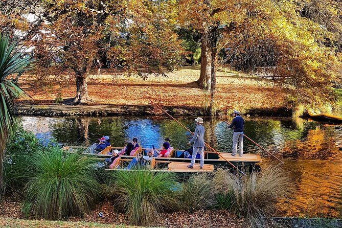 Christchurch City Private Day Tour with Gondola - The Botanic Gardens beside the Avon