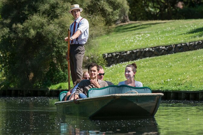 Christchurch Sightseeing Pass - Avon River punting: a quiet half-hour among the gardens