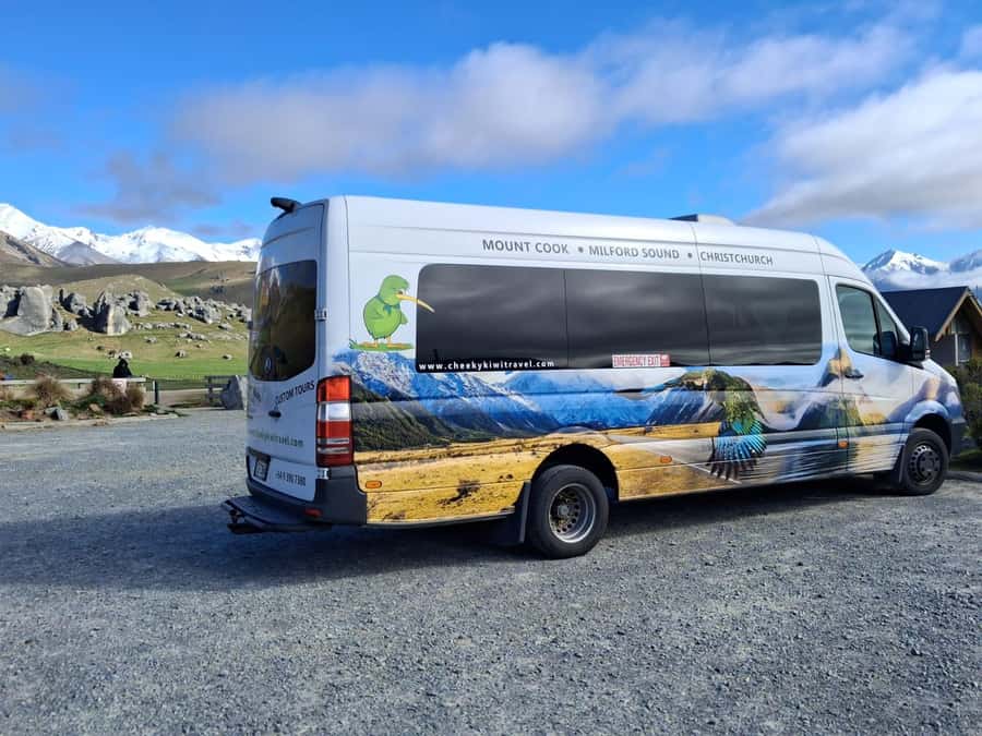 Christchurch: to Franz Josef via Hokitika 1 Way Tour - Hokitika Gorge is the day’s strongest color contrast