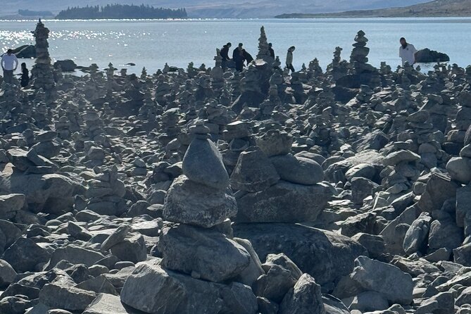 Christchurch to Queenstown One Way Tour Via Lake Tekapo & Mt Cook - Aoraki/Mount Cook deserves your attention