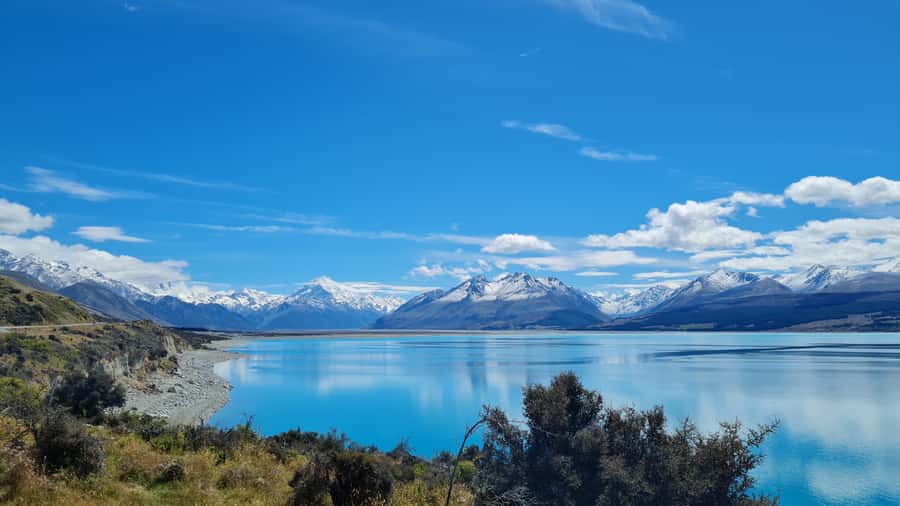 Christchurch: to Queenstown via Mt Cook 1 Way Tour - Lindis Pass and the road to Queenstown