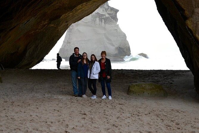 Coromandel Day Tour From Auckland - Walking the coastal route to Cathedral Cove