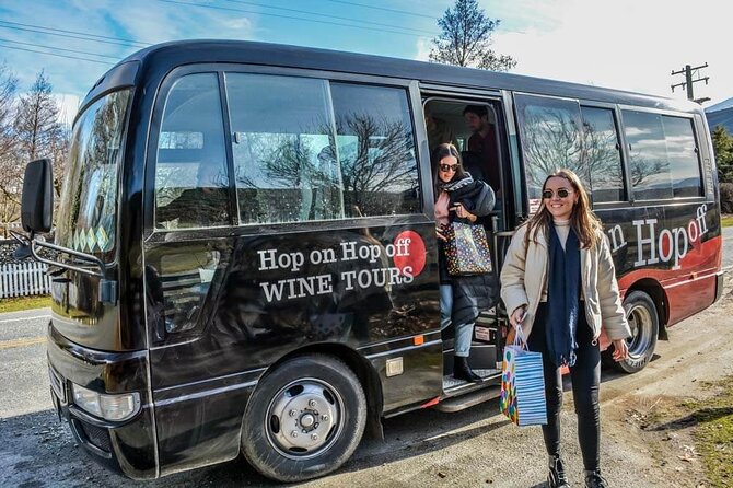 CRUISE SHIP DAY Marlborough Hop On Hop Off Wine Tours - Wineries for lunch and a classic cellar door