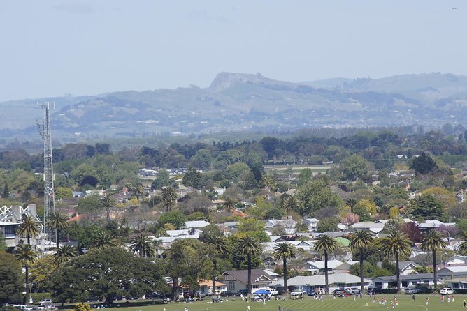 Deco City Black Cab Tours and Shuttles - Ahuriri and the National Tobacco Company Building