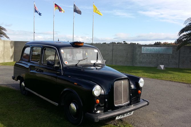 Deco City Black Cab Tours and Shuttles - What Bob’s guiding style adds