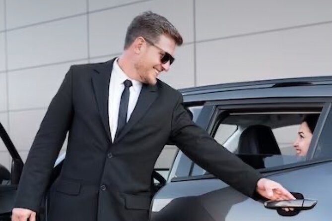 Direct & Quick Auckland Airport Transfer to/from Hotel in SUV - Why a private Auckland Airport ride can make sense
