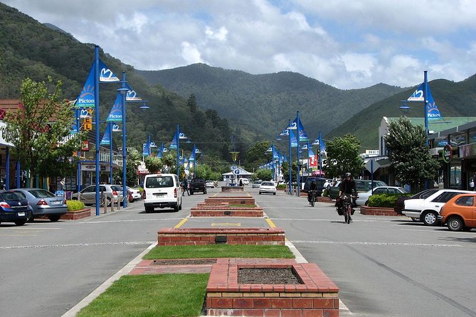 Discover Picton: Self-Guided Audio Tour - The whaling harpoon and a harder side of Picton’s past
