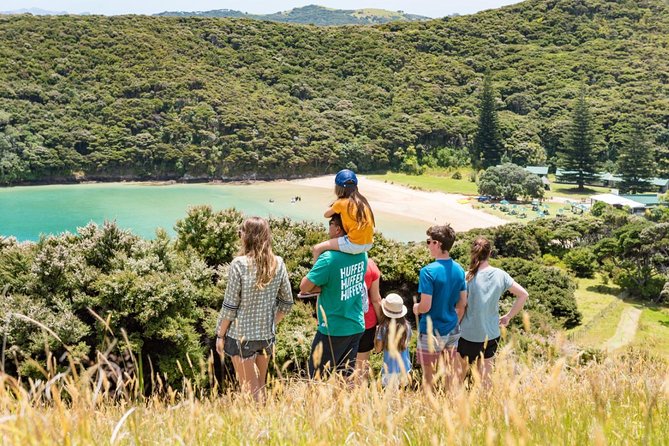 Discover the Bay - Hole in the Rock cruise includes Island Lunch - Otehei Bay gives the day a proper pause