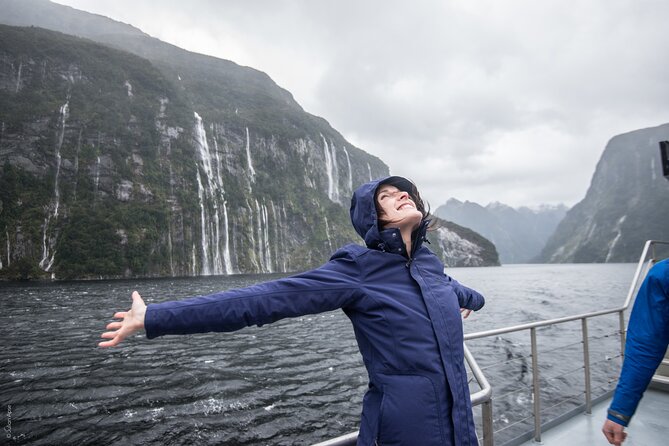 Doubtful Sound Overnight Cruise - Wildlife sightings require patience