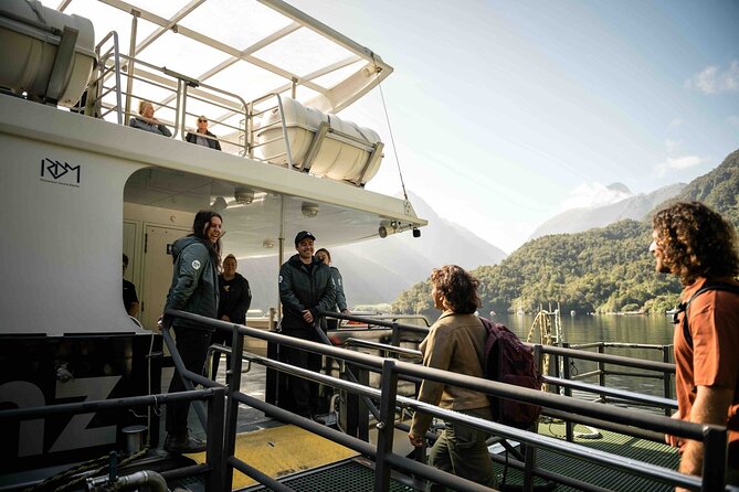 Doubtful Sound Wilderness Day Cruise from Manapouri - Food, clothing, and comfort on a seven-hour day