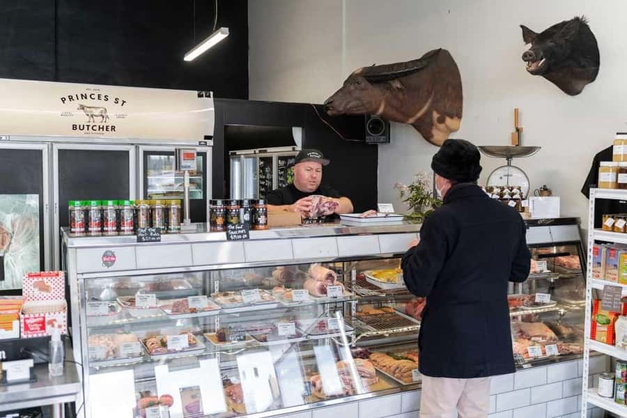 Dunedin: 3 Hour Artisan Food Walking Tour - Butcher pies, sausages and a proper southern start