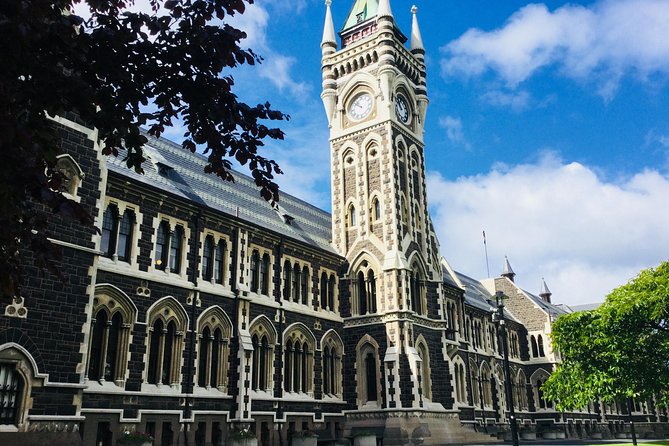Dunedin City Highlights, Otago Peninsula Scenery & Albatross Guided Tour - Dunedin Railway Station closes the sightseeing loop