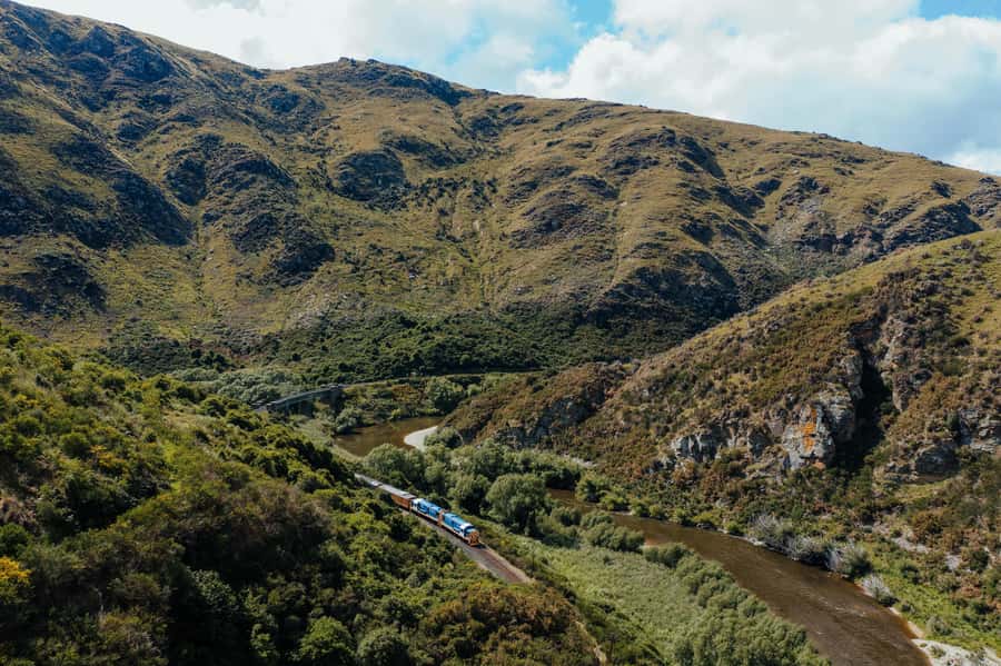 Dunedin: Scenic Railway Tour Through the Taieri Gorge - Who will enjoy this five-hour railway trip