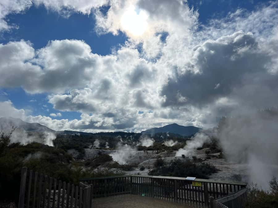 Ex Hamilton: Triple Deal WAI-O-TAPU, Redwood & Blue Springs - Lady Knox at 10:15 AM