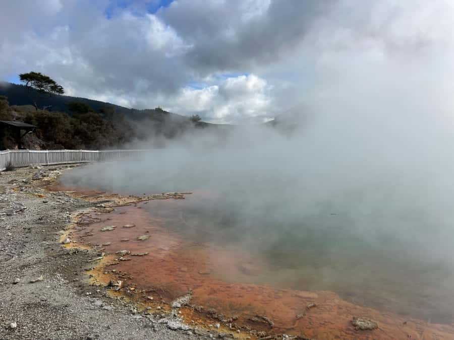 Ex Hamilton: Triple Deal WAI-O-TAPU, Redwood & Blue Springs - Should you book it?