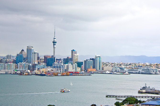 Explore Auckland: Self Guided Audio Tour - The Baptist Tabernacle links Auckland to London