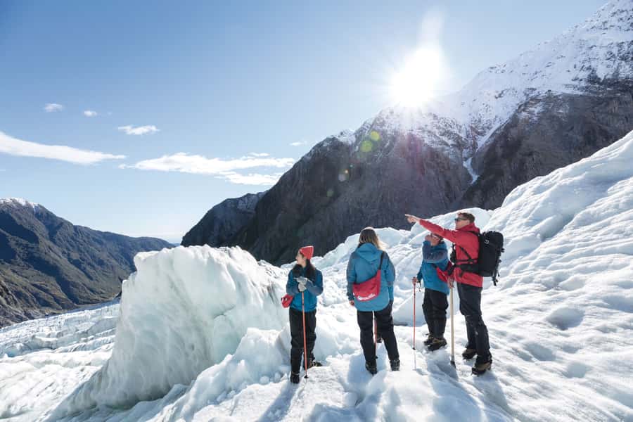 Franz Josef: 2.5 Hour Glacier Hike with Helicopter Transfer - Group pace, fitness, and clothing