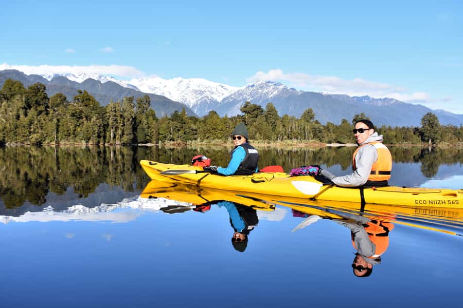 Franz Josef: 3-Hour Kayak Tour on Lake Mapourika - Rain, cloud, and the West Coast mood