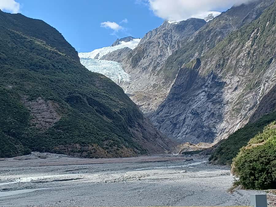 Franz Josef: Franz Josef Glacier Lookout Guided Walk - Tea, hot chocolate, and a pause with a view
