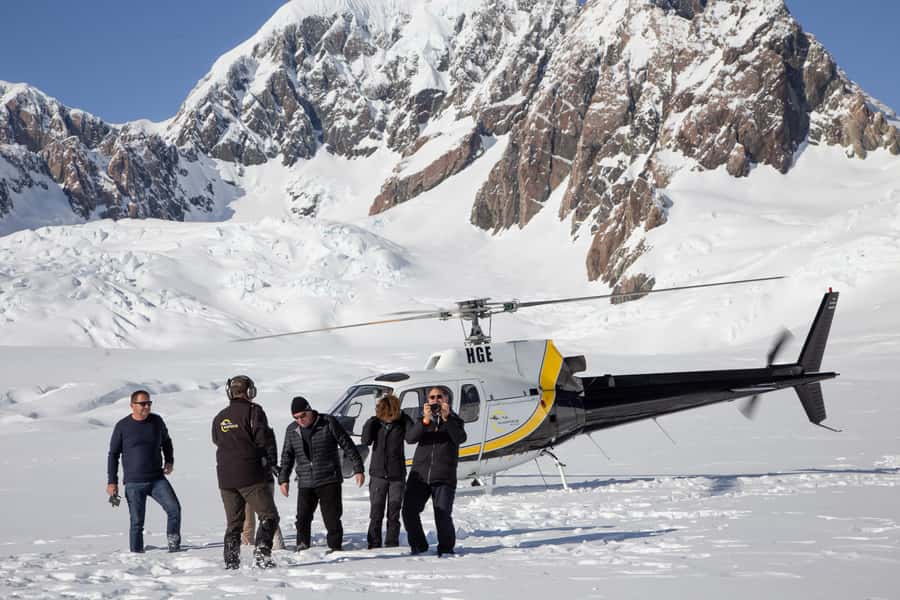 Franz Josef: Twin Fox & Franz Josef Glaciers Helicopter Trip - Leaving Franz Josef for the ice