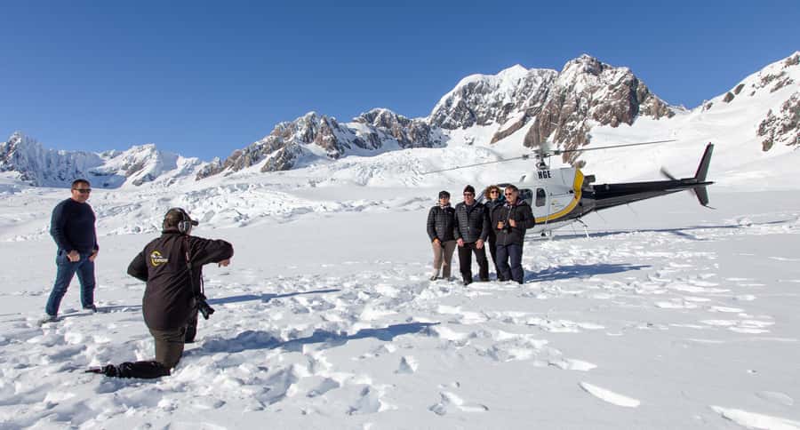 Franz Josef: Twin Fox & Franz Josef Glaciers Helicopter Trip - What the 10-minute snow landing adds