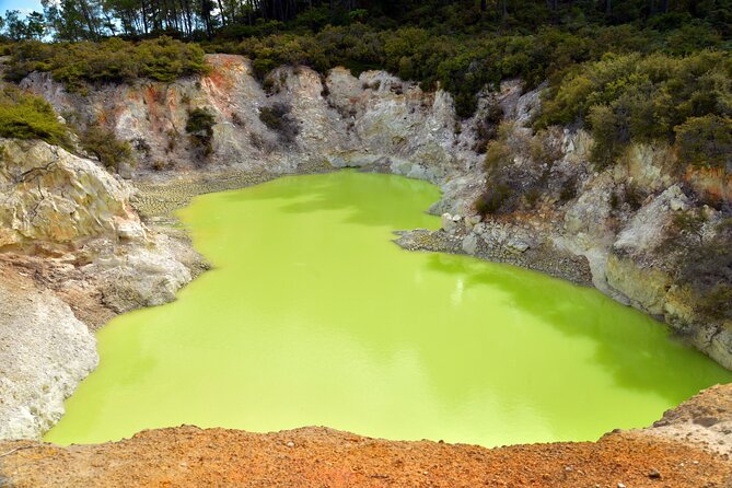 From Auckand: Waiotapu and Polynesian Spa Rotorua Day Tour - The long return to Auckland