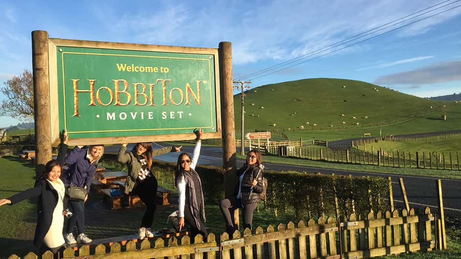 From Auckland: Hobbiton Movie Set Small Group Tour - The return trip adds value