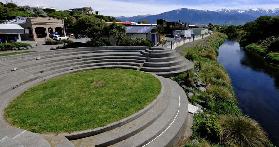 From Christchurch: Kaikōura Day Tour with Whale Watching - The optional Waipara vineyard stop