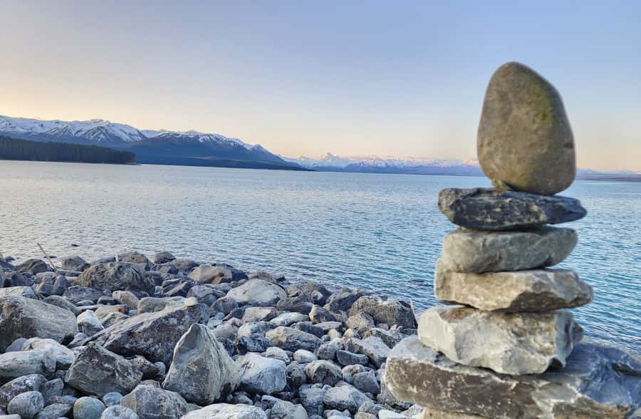 From Christchurch: Mount Cook & Lake Tekapo Day Tour & Lunch - Fairlie Bakehouse and the first food stop