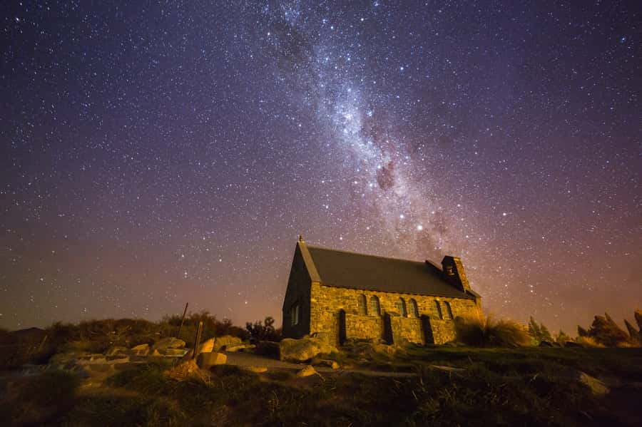 From Christchurch: Queenstown via Tekapo & Mt Cook Day Trip - Lindis Pass and the Central Otago change of scenery