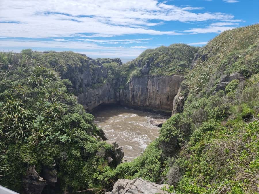 From Greymouth: Punakaiki Blowholes & Pancake Rocks Tour - Truman Track and the route to the sea