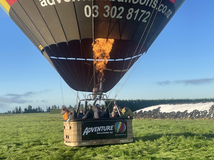 From Methven: Hot Air Balloon Flight in Canterbury with Wine - The one-hour flight and its changing views