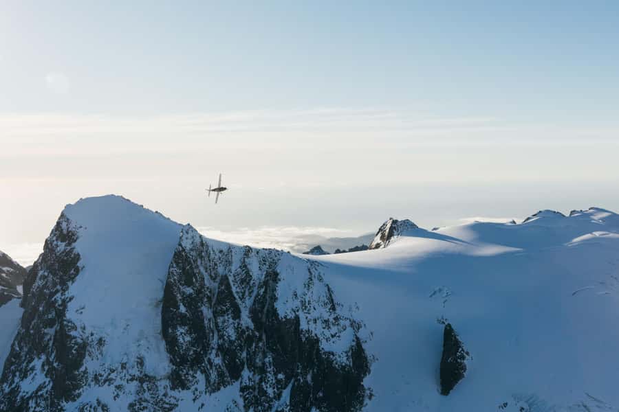 From Queenstown: Franz Josef Glacier Hike & Scenic Flight - Choosing between Franz Josef and Tasman Glacier