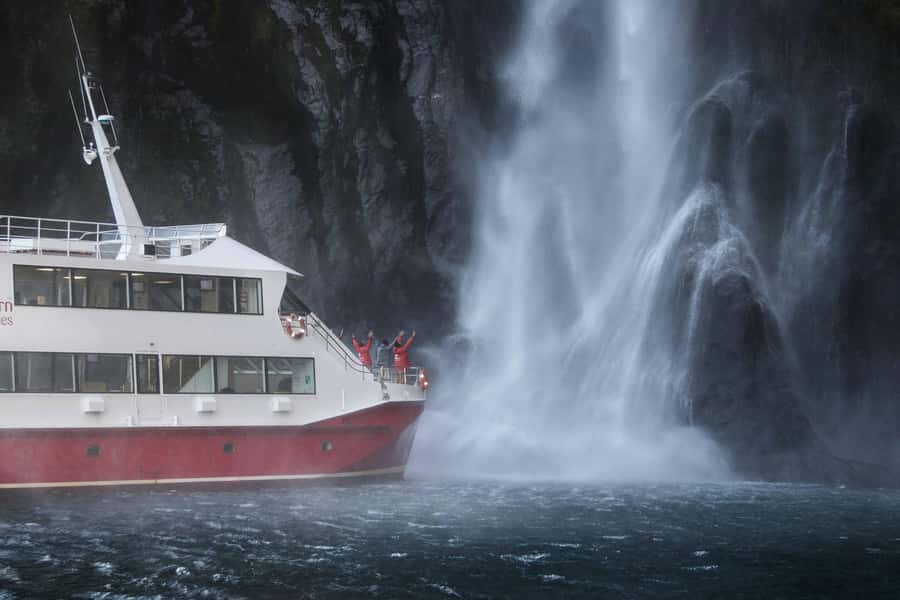 From Queenstown: Milford Sound Coach, Cruise, Scenic Flight - Key things to know before you book