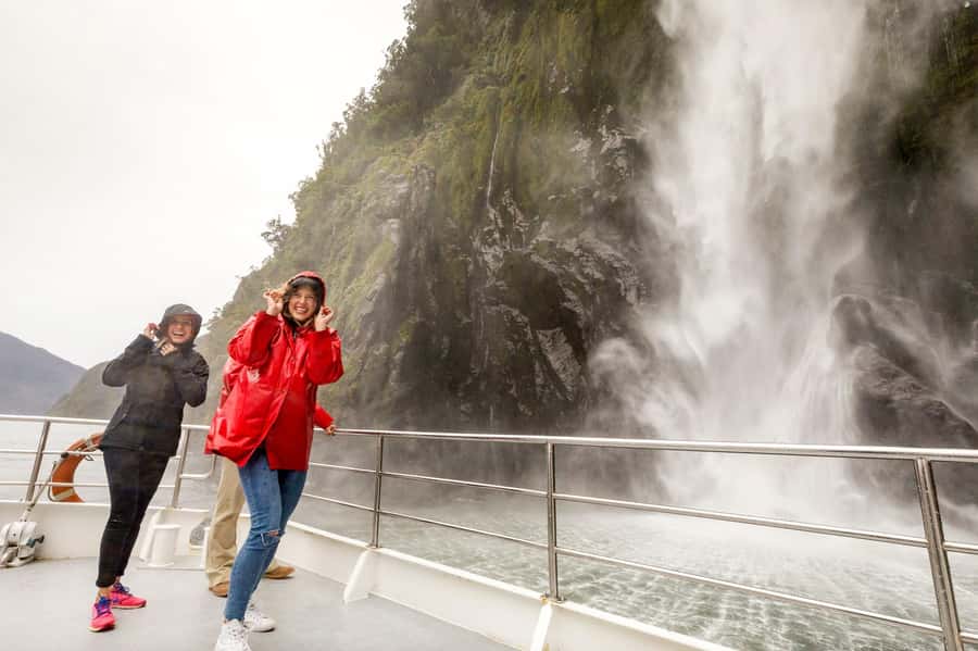 From Queenstown: Milford Sound Day Trip on Premium Coach - The return journey is quieter and still scenic