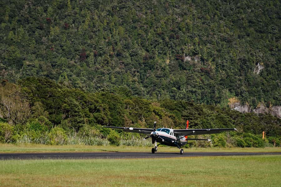 From Queenstown: Milford Sound Full-Day Trip by Plane & Boat - Is $447 good value?
