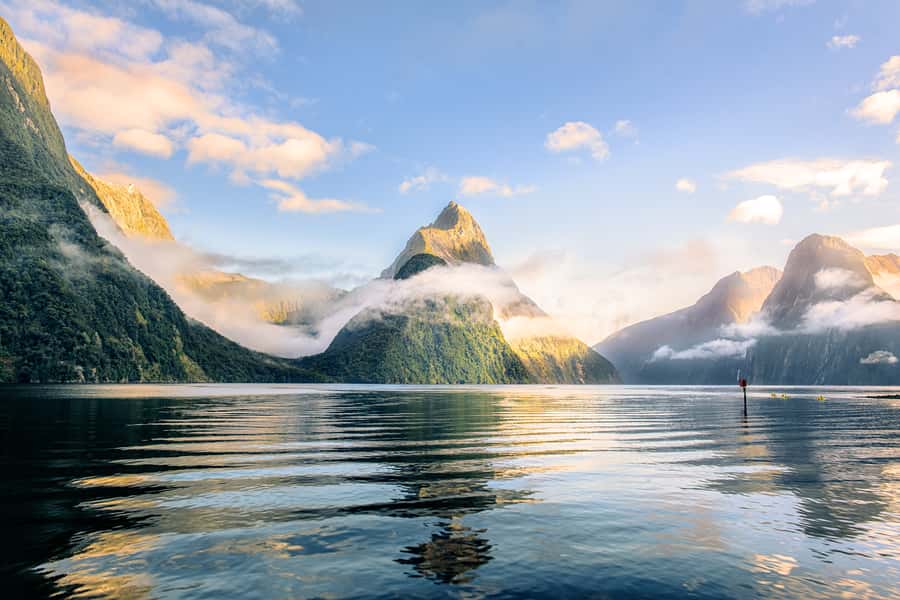 From Queenstown: Milford Sound Premium Day Tour and Cruise - Te Anau gives you the first useful break