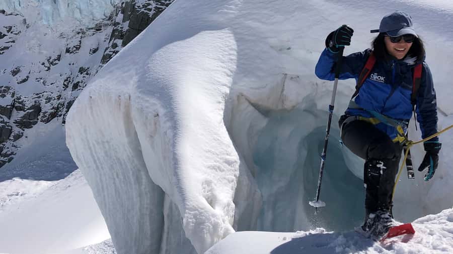 From Queenstown: Mount Cook Heli-Hike and Bus Tour Combo - The Tasman Glacier heli-hike