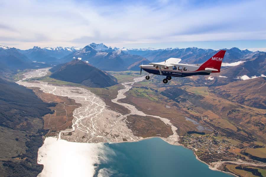 From Queenstown: Scenic Flight to Milford Sound - Crossing Central Otago toward Lake Wakatipu
