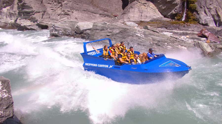 From Queenstown: Skippers Canyon Jet Boat Ride - My verdict on the guides and safety