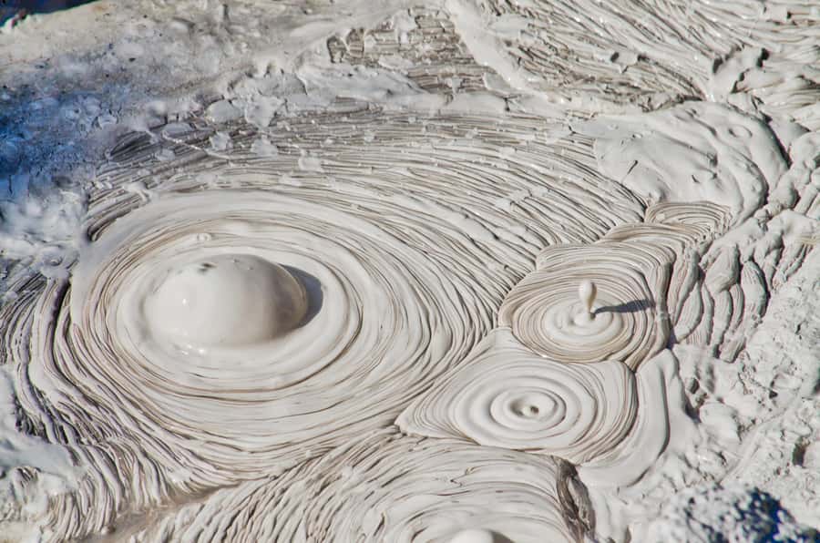 From Rotorua: Wai-O-Tapu, Waimangu and Te Puia Full-Day Tour - Weather, walking, and what to bring