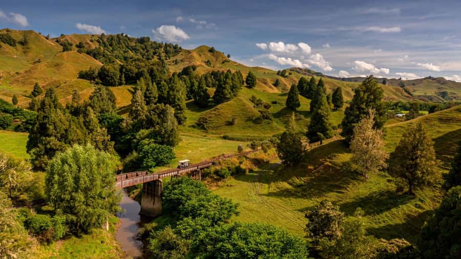 From Taumarunui: The Republic Rail Cart Adventure - Checking in at Taumarunui and reaching Okahukura