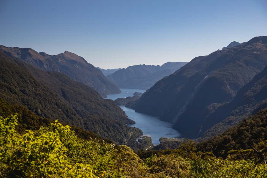 From Te Anau: Doubtful Sound Coach & Cruise - Leaving Te Anau for Lake Manapouri