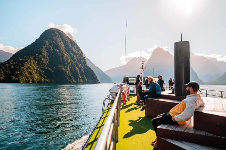 From Te Anau: Milford Sound Cruise and Coach Day Trip - Eglinton Valley: wide views and a first taste of Fiordland