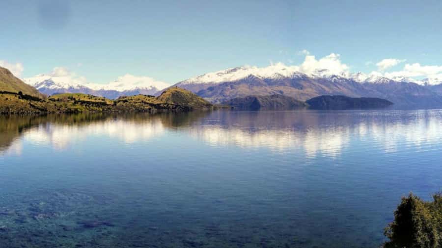 From Wanaka: Ruby Island 1-Hour Cruise and Photo Walk - A 20-minute walk with a prohibition-era story
