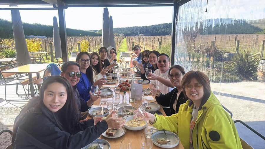 From Wellington: Half-Day Foodie Tour of the Wairarapa - Guides, van travel, and group size