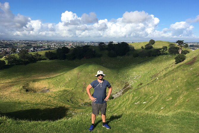 Full-Day Grand Auckland Volcanoes Tour - Lake Pupuke and Takapuna’s old lava flows